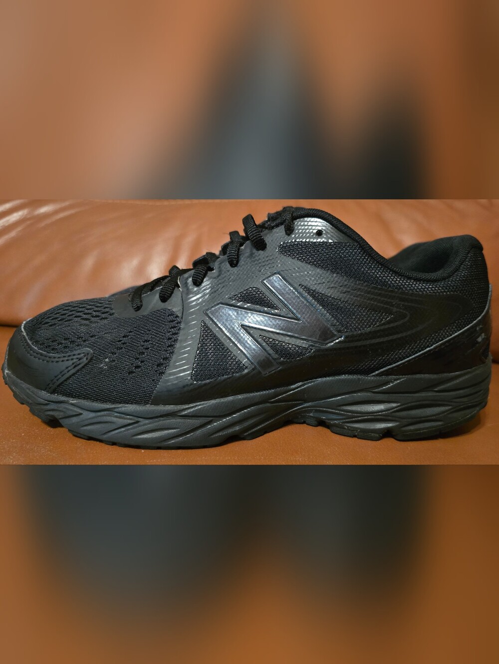 New Balance Men's Black Athletic Running Shoe